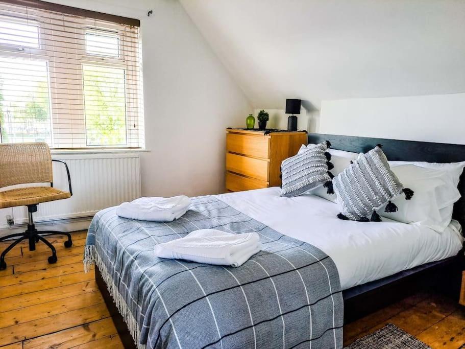 3 Bed Flat Near To Cardiff And Cardiff Bay Apartamento Exterior foto