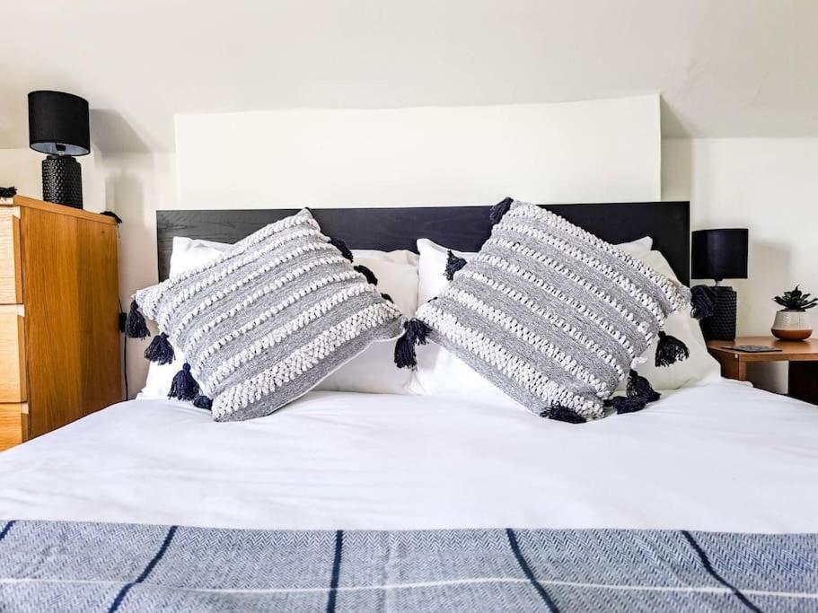 3 Bed Flat Near To Cardiff And Cardiff Bay Apartamento Exterior foto