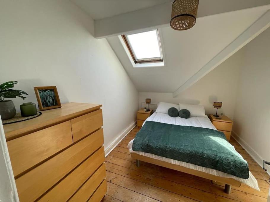 3 Bed Flat Near To Cardiff And Cardiff Bay Apartamento Exterior foto